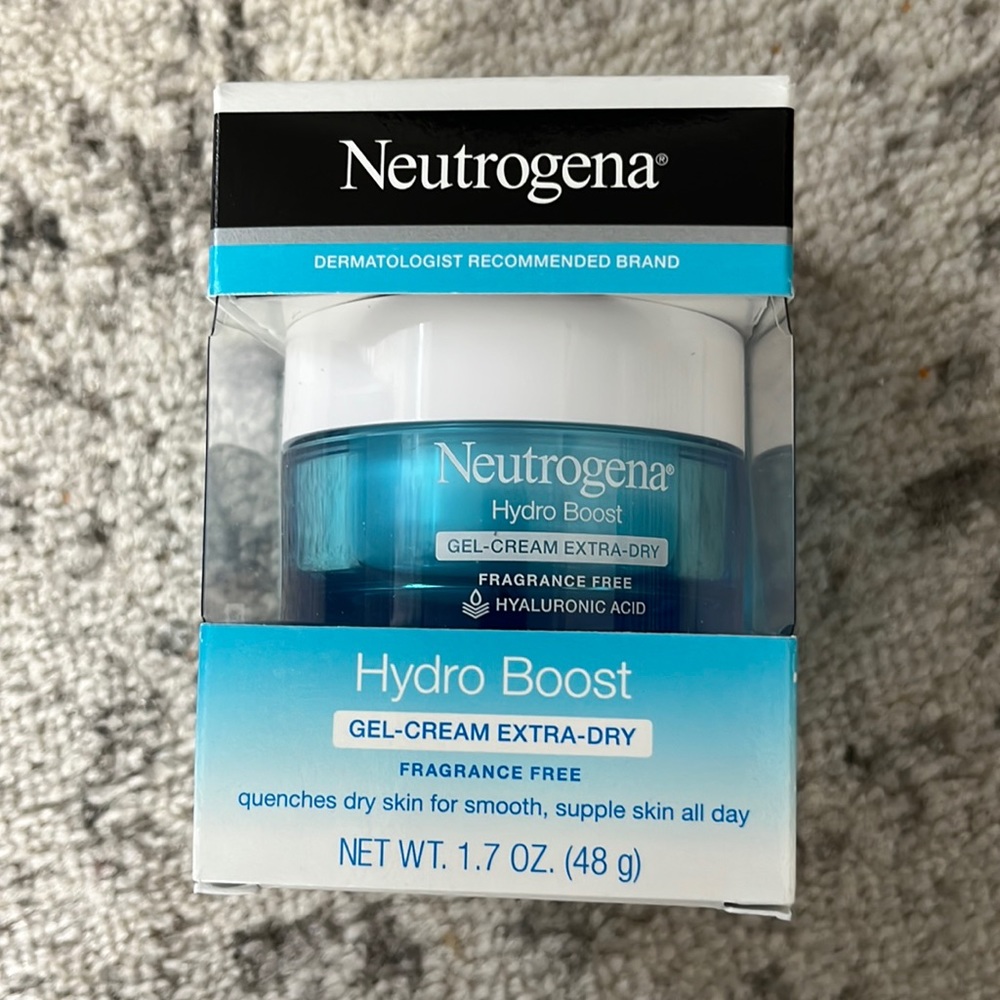NIB neutrogena hydro boost get-cream extra-dry!
